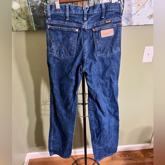 2 pairs of wrangler jeans - Picture 6 of 7
